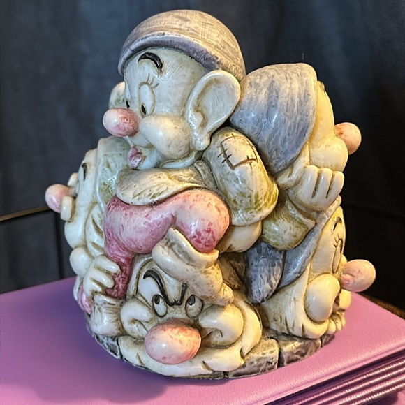 Harmony Kingdom Jubilee Seven Dwarfs Trinket Box - Picture 4 of 11